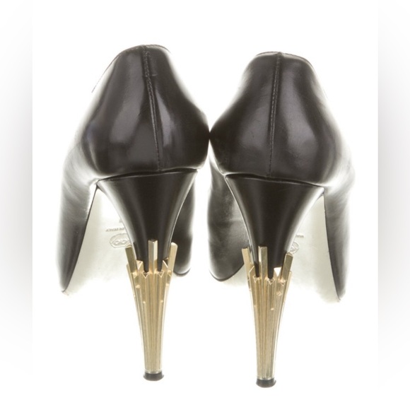 Jason Wu, worn one time black and gold heals size 38 / 8 - Picture 2 of 7